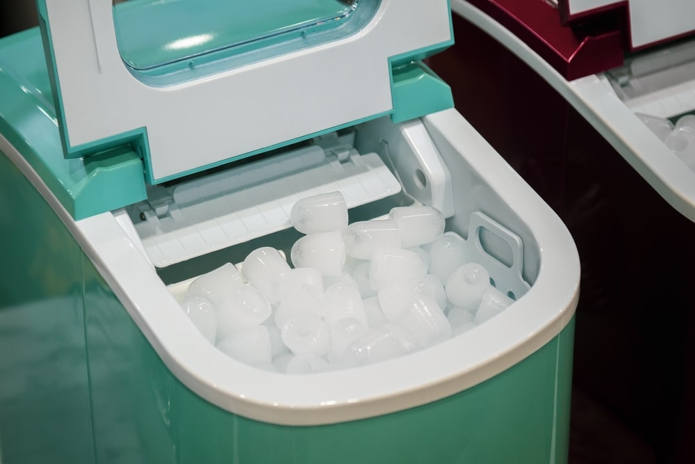 Comprendre pourquoi l’entretien de la machine à glaçons est essentiel